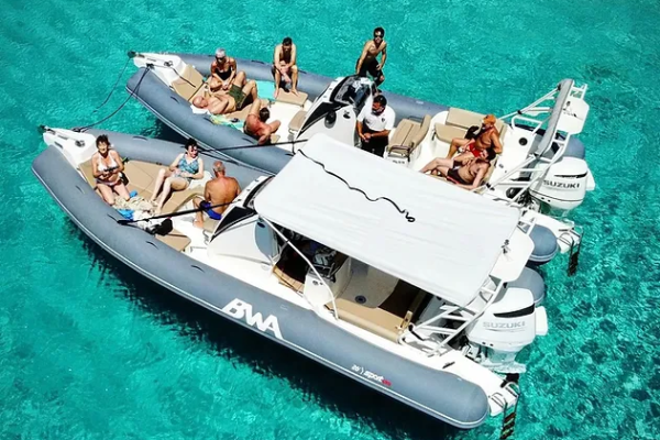 N°92 L'arcipelago di La Maddalena in maxi gommone