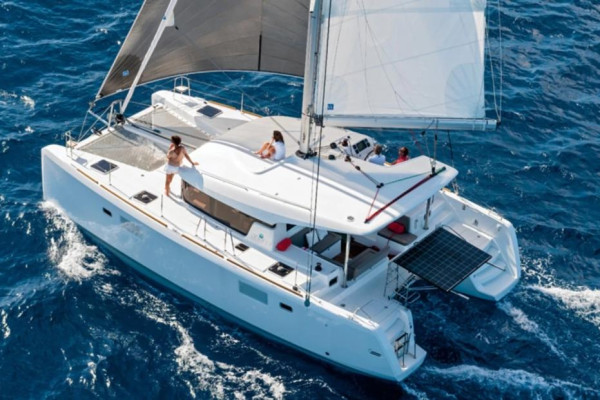 N°96 La Maddalena in catamarano da Cannigione(Luxury3)