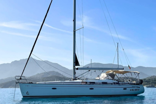 N°40 Mari Pintau: Day tour in barca a vela da Cagliari