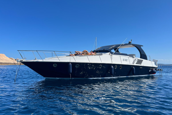 N°47 Tour condiviso:Tavolara e Molara in yacht luxury