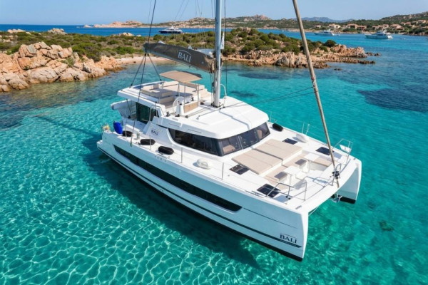 N°115 Tavolara in catamarano da Olbia (Luxury5)